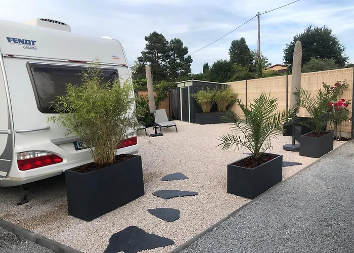 La Croisee, Caravane Avec Toilette Et Lavabo - Particulier